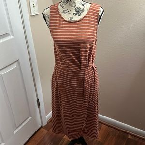 Him and thread dress size large